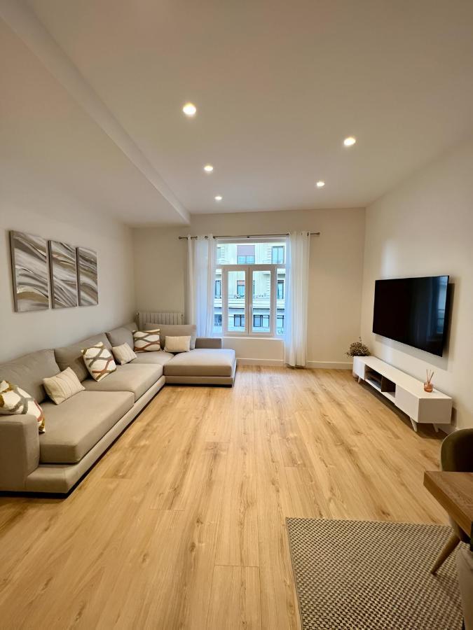 Colon Apartment -Zurriola Beach San Sebastian Buitenkant foto